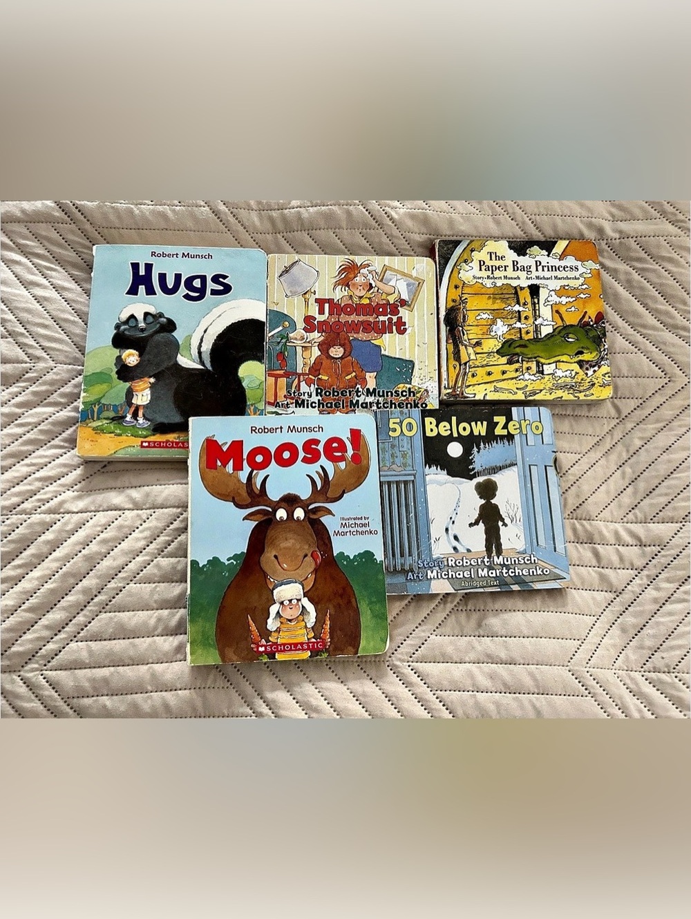 Scholastic Robert Munsch children's board books set 5-Book Set